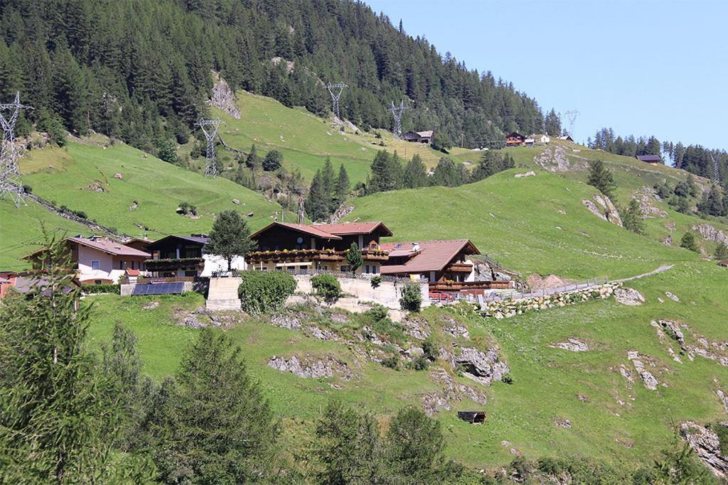Gasthof Pension Granstein Solden Exterior photo